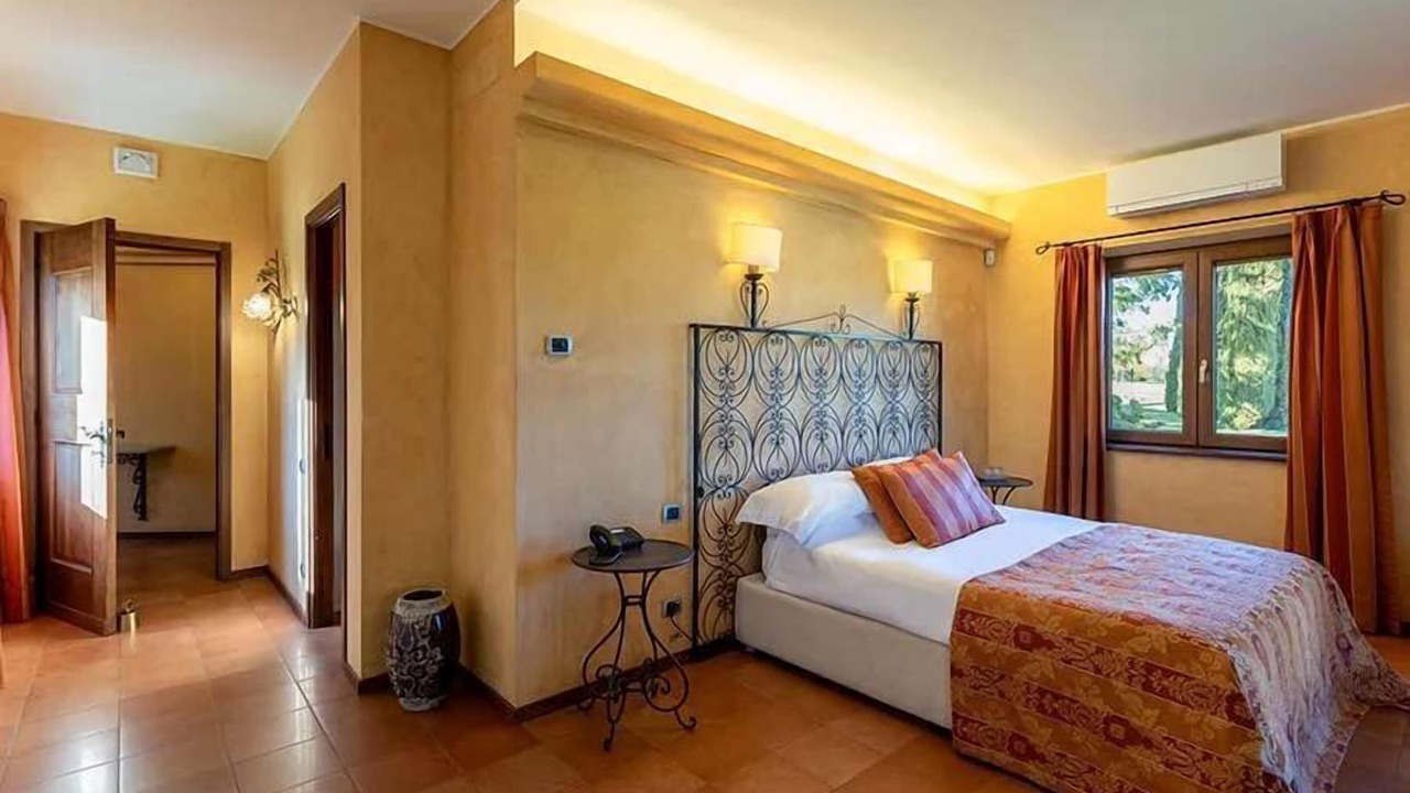 Photo of Bedroom in Lesa