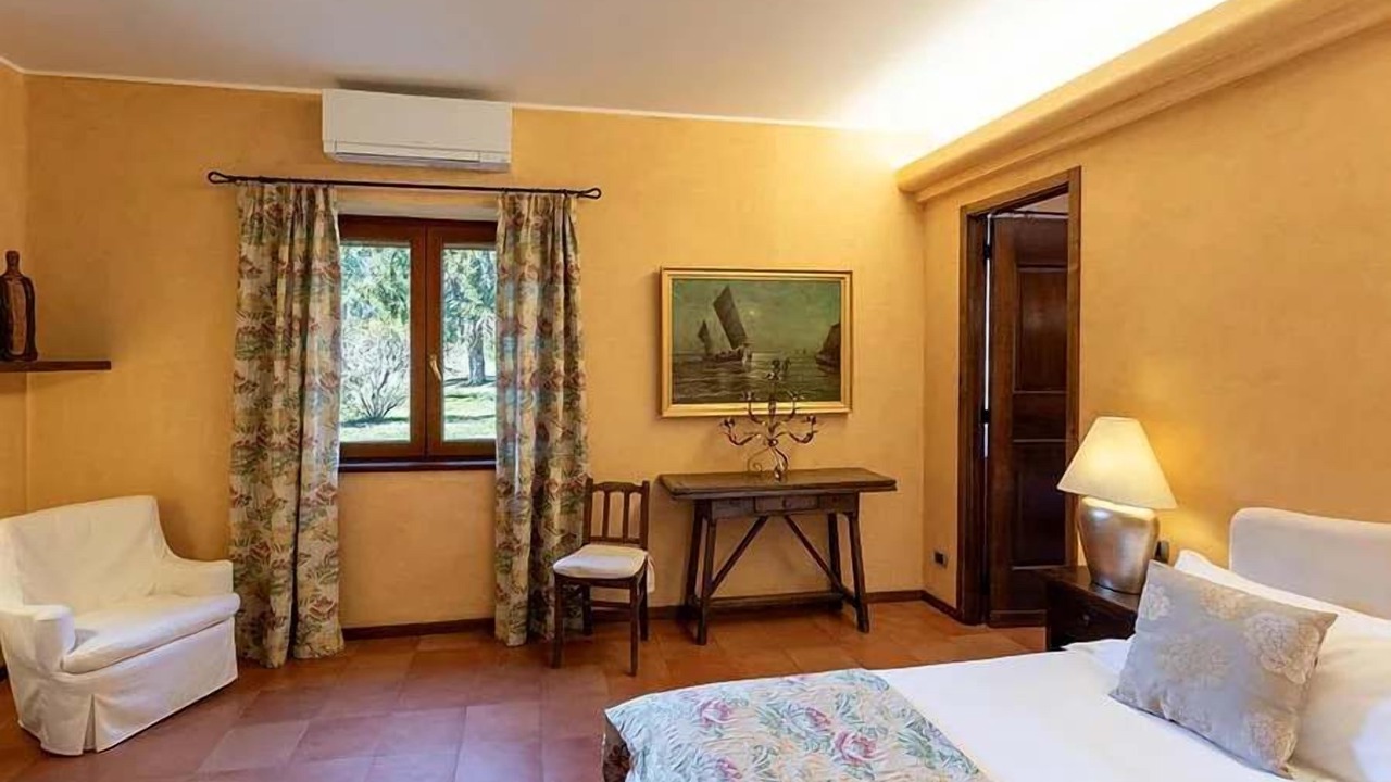 Photo of Bedroom in Lesa