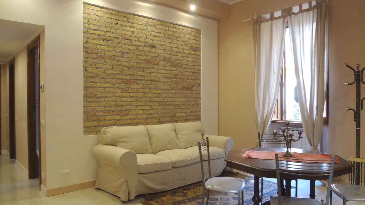 Photo of Livingroom in Esquilino