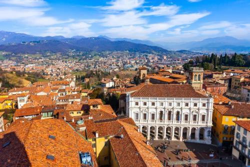 Photo of Others in Bergamo