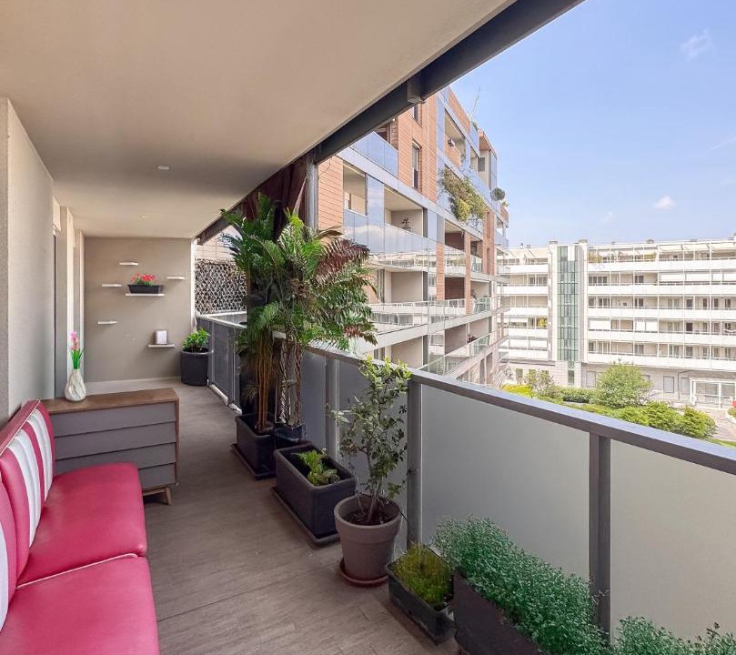 Photo of Patio Balcony in Chinatown