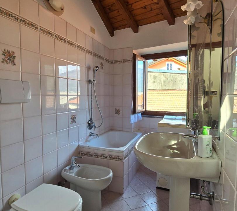 Photo of Bathroom in Pino Lago Maggiore