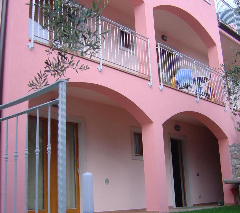 Photo of Others in Assenza