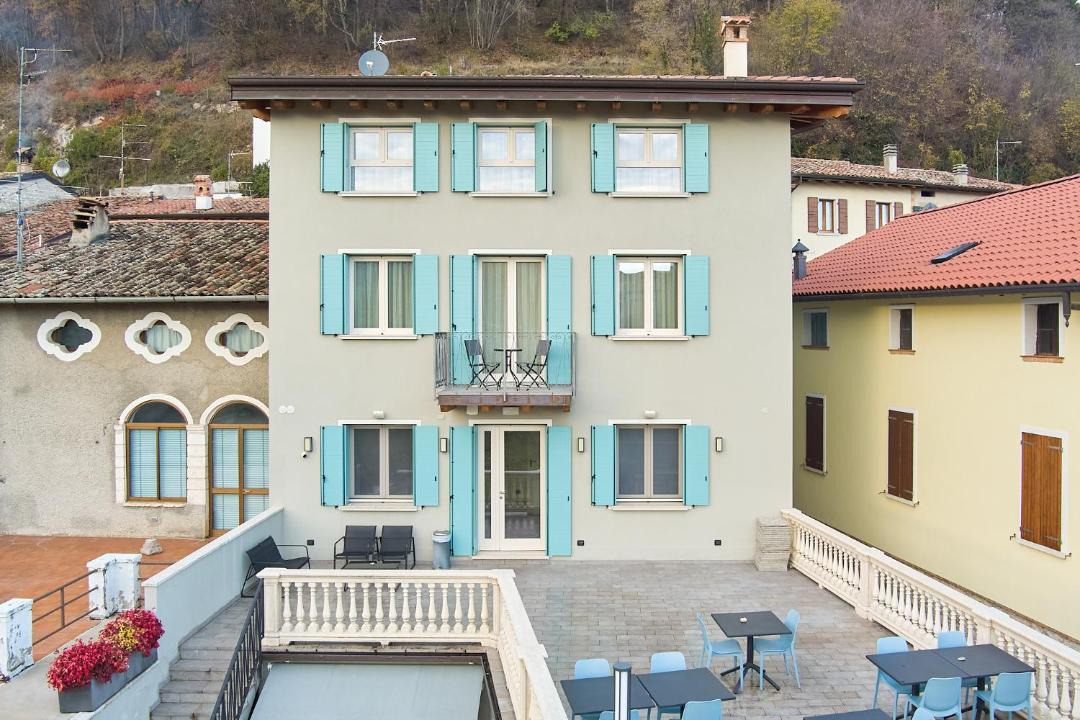 Photo of Others in Navazzo