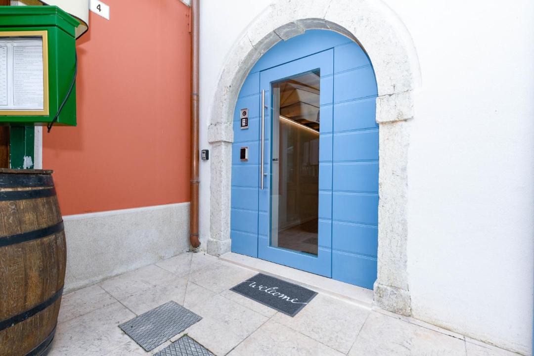 Photo of Others in Assenza