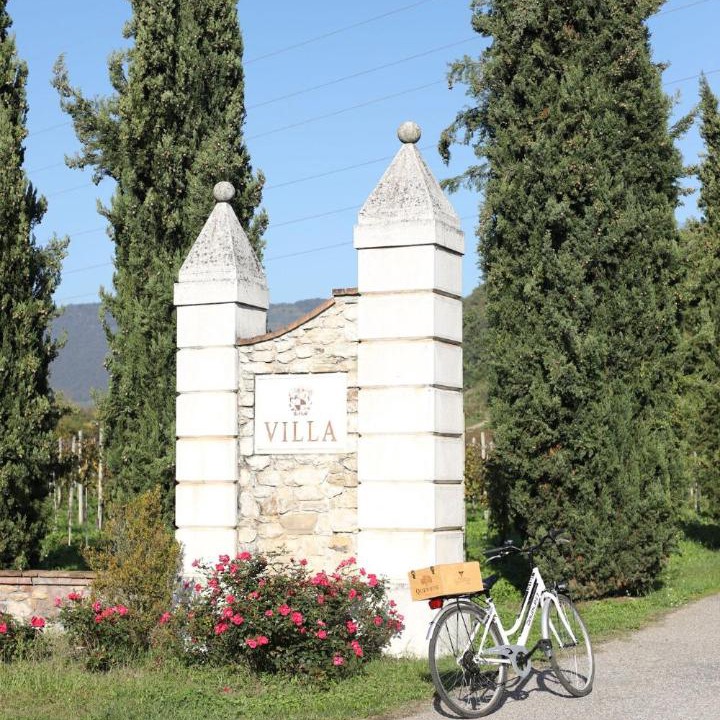 Photo of Others in Bozze-Calchera-Villa