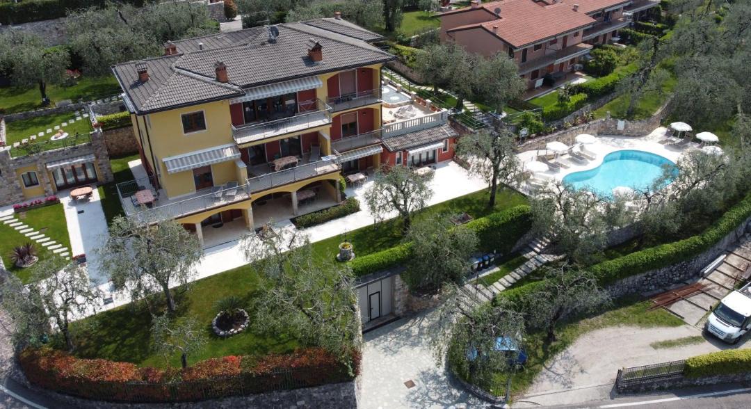 Photo of Others in Assenza