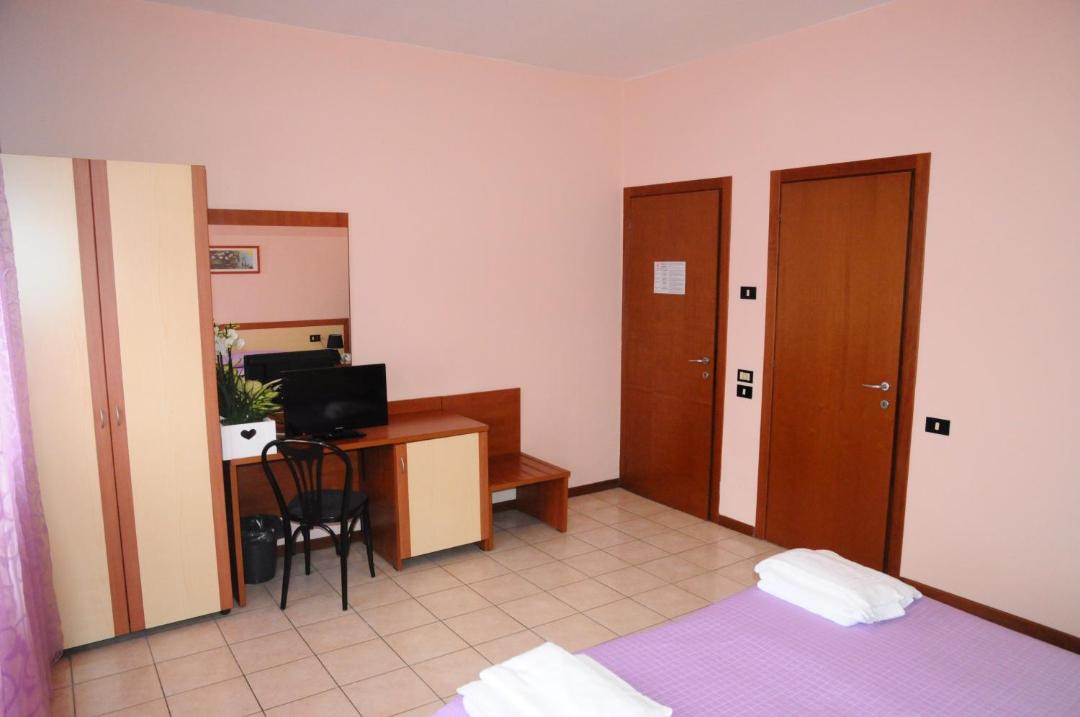 Photo of Others in Villadose