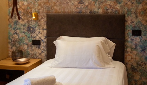 Classic with French Bed