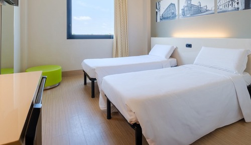 Twin Room, Non Smoking