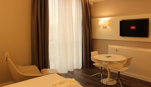 Superior Room, 1 Queen Bed, Non Smoking, Balcony