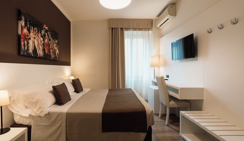 Classic Double or Twin Room