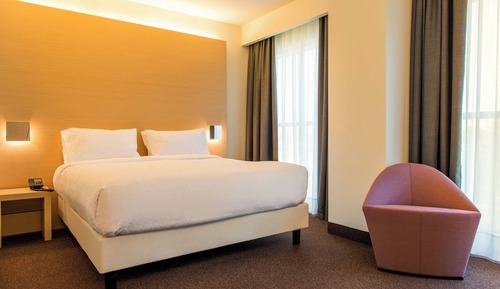 Deluxe Room, 1 King Bed