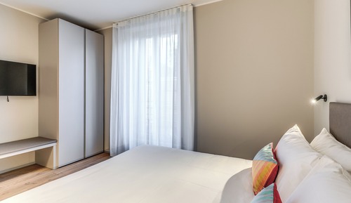 Apartment (1 Bedroom)