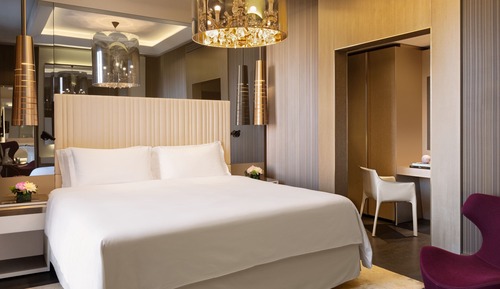 Signature Suite, 1 King Bed