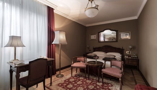 Classic Double Room