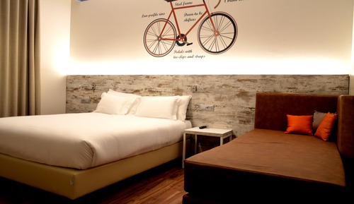 Comfort Room, 1 Queen Bed, Non Smoking (with Single Sofabed)