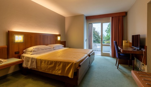 Double or Twin Room, Garden View