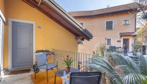 Two-Bedroom Deluxe Apartment with Balcony