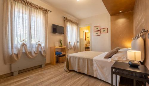 Double Room with Private Bathroom