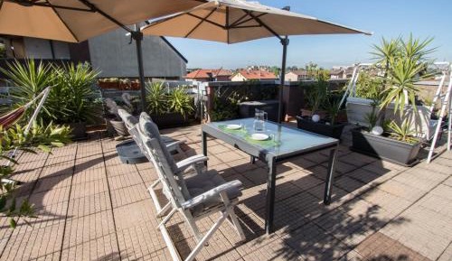 One-Bedroom Apartment with Terrace