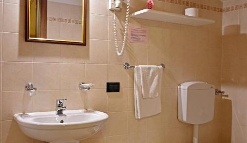 Single Room with Private Bathroom