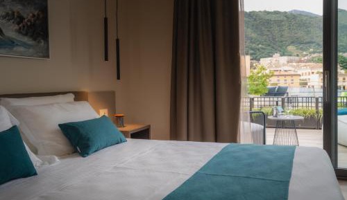 Quadruple Room with Lake View