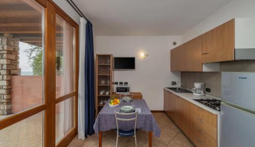 One-Bedroom Apartment with Lake view (2 Adults)