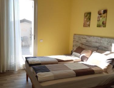 Triple Room with Garden View