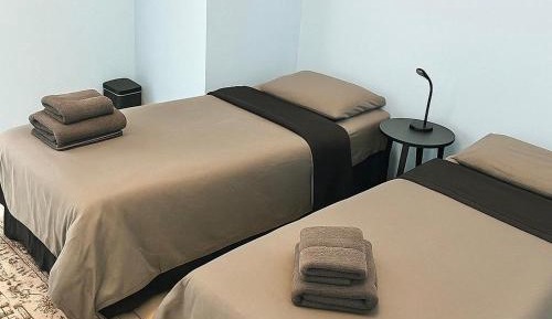 Standard Twin Room with Shared Bathroom
