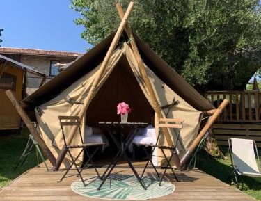 Safari Tent with Shared Bathroom (2 People)