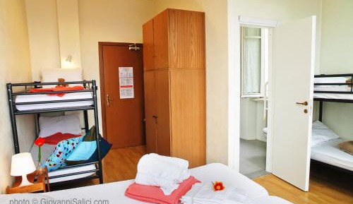 Quadruple Room with Private Bathroom