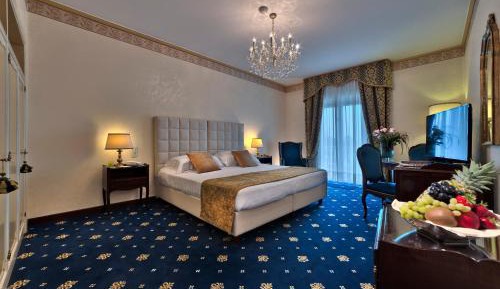 Classic Double or Twin Room