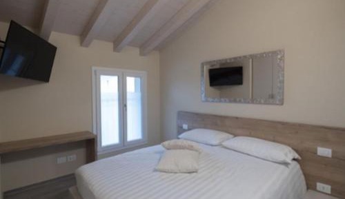King Room with Balcony