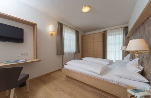 Valle San Silvestro Hotel | Park Hotel Bellevue