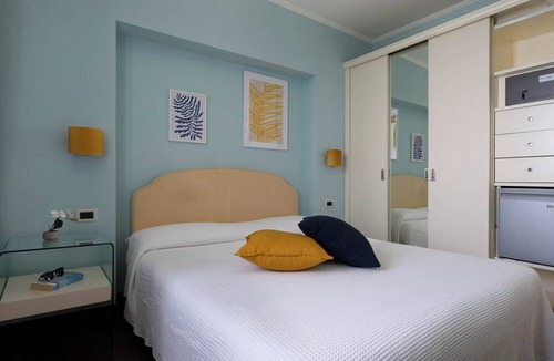 San Felice Circeo Hotel | Villa Penelope
