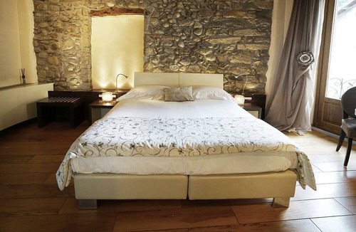 Arlate House | 1711 Luxury Guest House