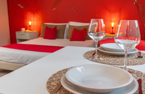 Borgo Dora Apartment | Cigna 14 L -housing Giulia Mono by Wonderful Italy