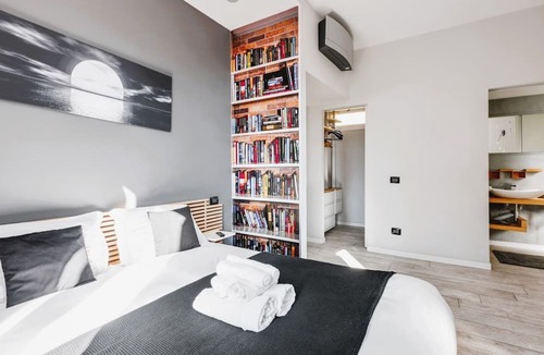 Porta Venezia Apartment | Elegant and stylish apartment in Milan center