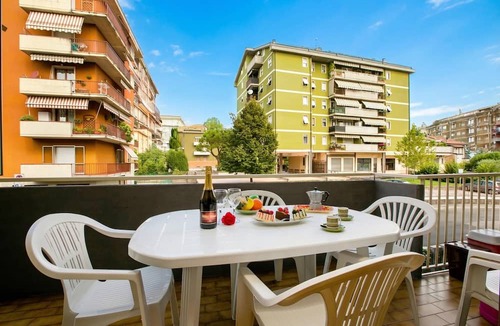 Sud-Ovest Apartment | Appartamento Verona for you with Balcony, Verona, Italy