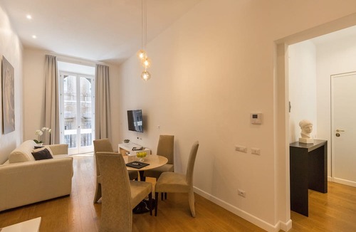 Rome City Centre Apartment | Amazing Piazza Venezia Suite Int 5