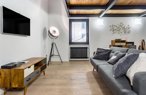 Tor di Quinto Apartment | Ponte Milvio Luxury House offers spaces, furniture, services and comfort from 5 STARS.