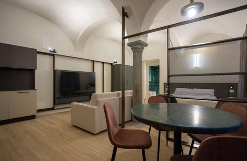 Borgo San Leonardo Condo | Ca Moroni Collection