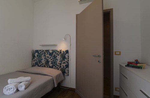 Historic Centre Apartment | Spacious Elegant Family-sized apartment - 3 bedrooms 2 bathrooms, Padova center
