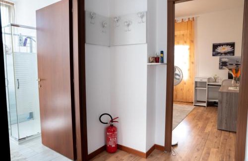 Valeggio sul Mincio Apartment | HolidHome - Casa delle ninfee - 2 Bedroom Apartment near Sigurtà Garden Park, Valeggio sul Mincio