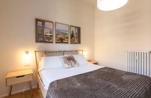 Fiera Apartment | Giro 52 - 2 bedroom Apartament, close to San Siro, Fiera and 10 min metro to Duomo
