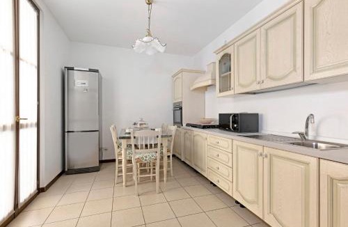 Mantua House | La Villa