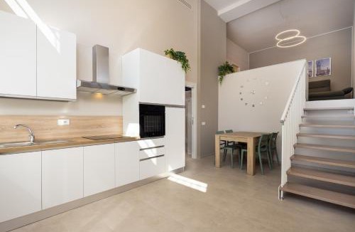 Magenta Apartment | Casati47