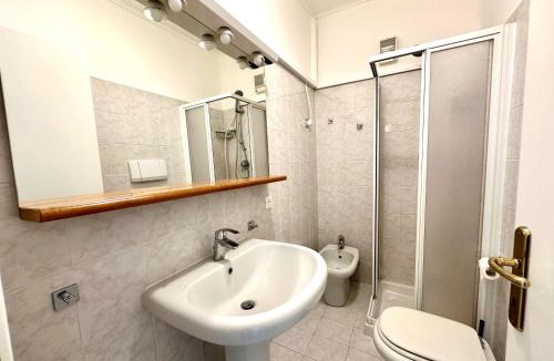 Magugnago Apartment | Apartment Di Lago Family by GardaDoma