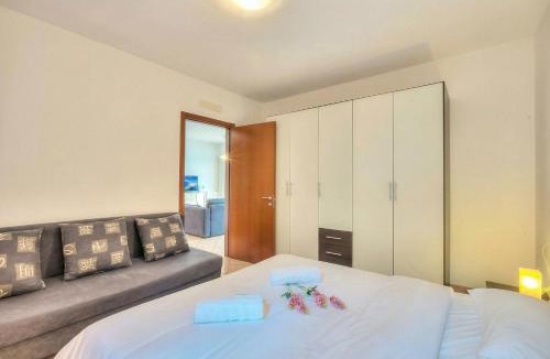Tronzano Lago Maggiore Apartment | Va Pensiero sul Lago: Lake Maggiore Stunning View Balcony - Happy Rentals
